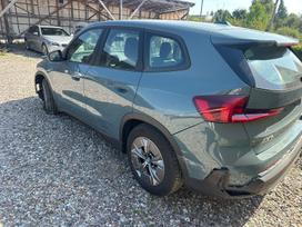 BMW iX1, 67 кВт·ч, Внедорожник / Кроссовер