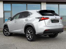 Lexus NX 300h, 2.5 l., off-road / crossover