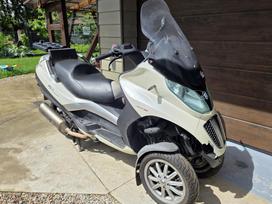 Piaggio Medley 500cc, tricikli