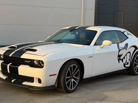 Dodge Challenger, 5.7 l., kupė (coupe)