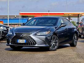 Lexus ES 300h, 2.5 l., Седан
