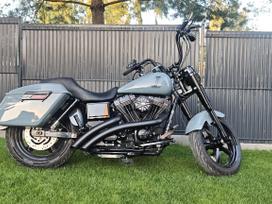 Harley-davidson Fld 1690cc, čioperiai /