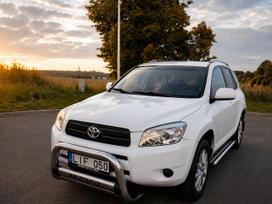 Toyota RAV4, 2.2 l., Внедорожник / Кроссовер