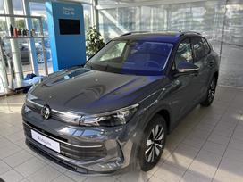 Volkswagen Tiguan, 1.5 l., Внедорожник / Кроссовер
