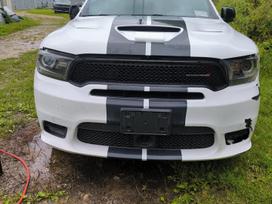 Dodge Durango Distrinikas parkai priekyje panele raudonomis siūlėmis