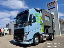 Volvo FH LNG, double sleeper