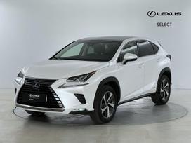 Lexus NX 300h, 2.5 l., off-road / crossover