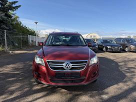 Volkswagen Tiguan, 2.0 l., off-road / crossover