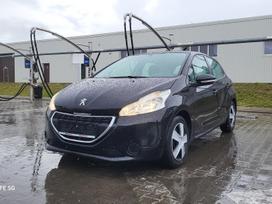 Peugeot 208, 1.2 l., hatchback
