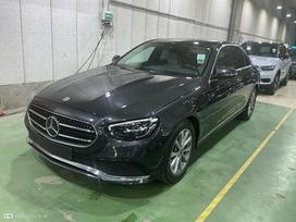 Mercedes-Benz E200, 1.6 l., Седан