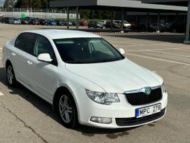 Skoda Superb, 1.6 l., hatchback