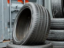 Pirelli P Zero Rosso (AO), летние 295/40 R20