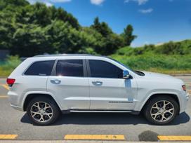Jeep Grand Cherokee, 3.6 l., Внедорожник / Кроссовер