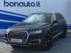 Audi Q7 e-tron, 3.0 l., off-road / crossover