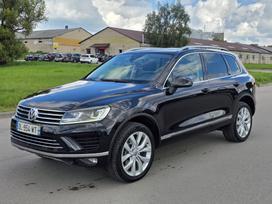Volkswagen Touareg, 3.0 l., Внедорожник / Кроссовер