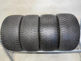Firestone Winterhawk4/2023m, winter 255/35 R19