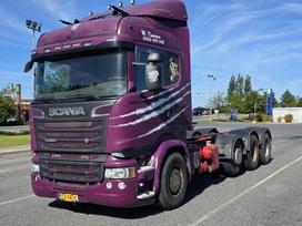 Scania R580 8X4, važiuoklės