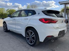 BMW X2, 1.5 l., off-road / crossover