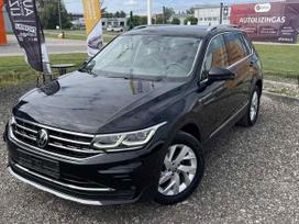 Volkswagen Tiguan, 2.0 l., Внедорожник / Кроссовер