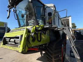Claas Lexion 8900, kombainai