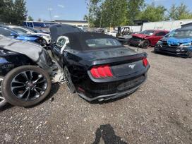 Ford Mustang dalimis. Automobiliai iš usa