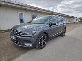 Volkswagen Tiguan, 2.0 l., Внедорожник / Кроссовер