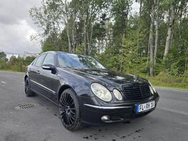 Mercedes-Benz E220, 2.2 l., saloon / sedan