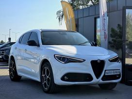 Alfa Romeo Stelvio, 2.1 l., off-road / crossover