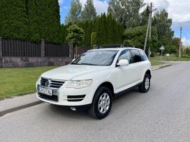 Volkswagen Touareg, 3.2 l., off-road / crossover