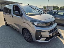 Opel Zafira Life, 2.2 l., Пассажирский микроавтобус