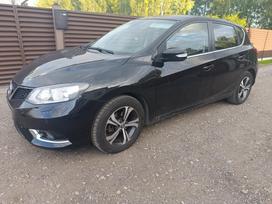 Nissan Pulsar, 1.5 l., hatchback