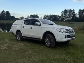 Mitsubishi L200, 2.4 l., Пикап