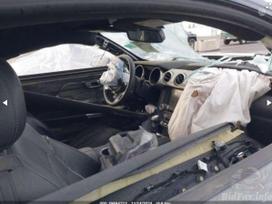 Ford Mustang dalimis. Automobiliai iš usa