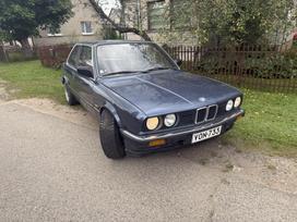 BMW 318, 1.8 l., sedanas