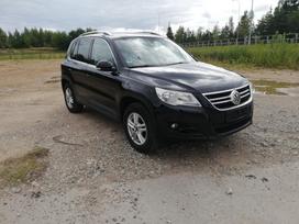 Volkswagen Tiguan, 2.0 l., Минивэн