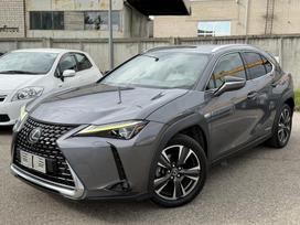 Lexus UX 250h, 2.0 l., off-road / crossover