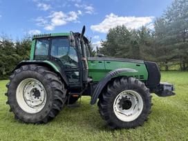 Valtra Valmet 8450 Mega, traktoriai