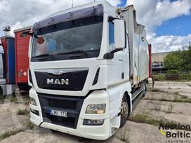 MAN TGX26.440, box trucks / box vans