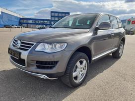 Volkswagen Touareg, 3.0 l., off-road / crossover