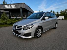 Mercedes-Benz B180, 1.5 l., Хэтчбек