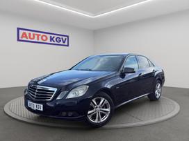 Mercedes-Benz E220, 2.1 l., saloon / sedan