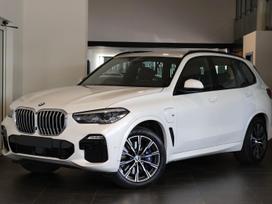 BMW X5, 3.0 l., off-road / crossover