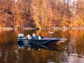 4adv Marine H460, jachtos / kateriai