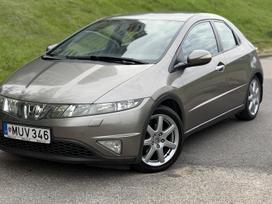Honda Civic, 1.8 l., hečbekas
