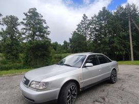 Audi A6, 2.0 l., sedanas