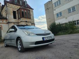 Toyota Prius, 1.5 l., hatchback