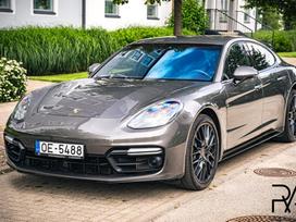 Porsche Panamera, 4.0 l., saloon / sedan
