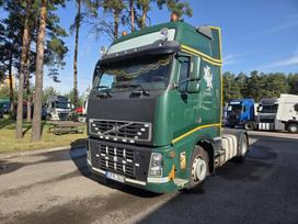 Volvo FH440 Globetrotter  XL, double sleeper