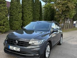 Volkswagen Tiguan, 1.5 l., off-road / crossover