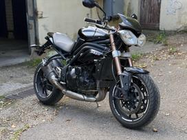 Triumph Speed Triple 1050cc, street / klasikiniai
